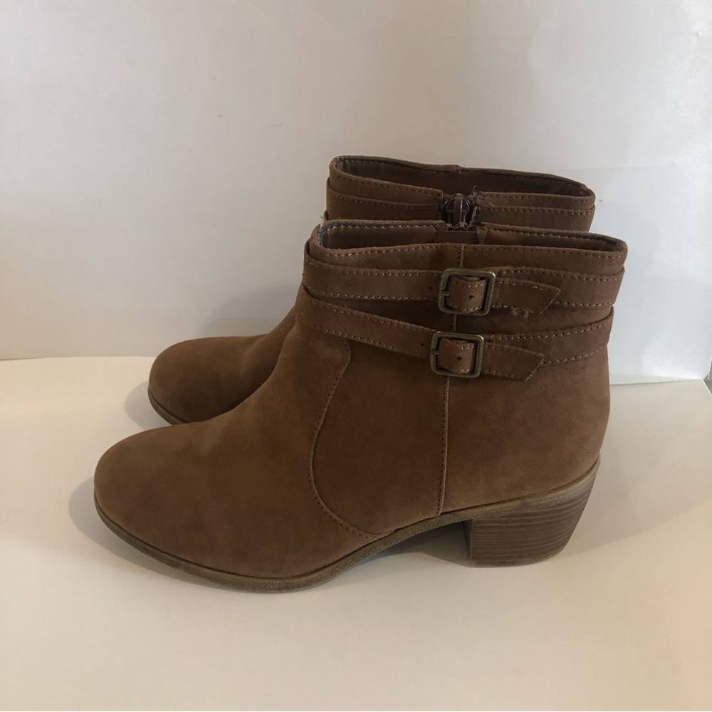 American Eagle Beige Booties EUC